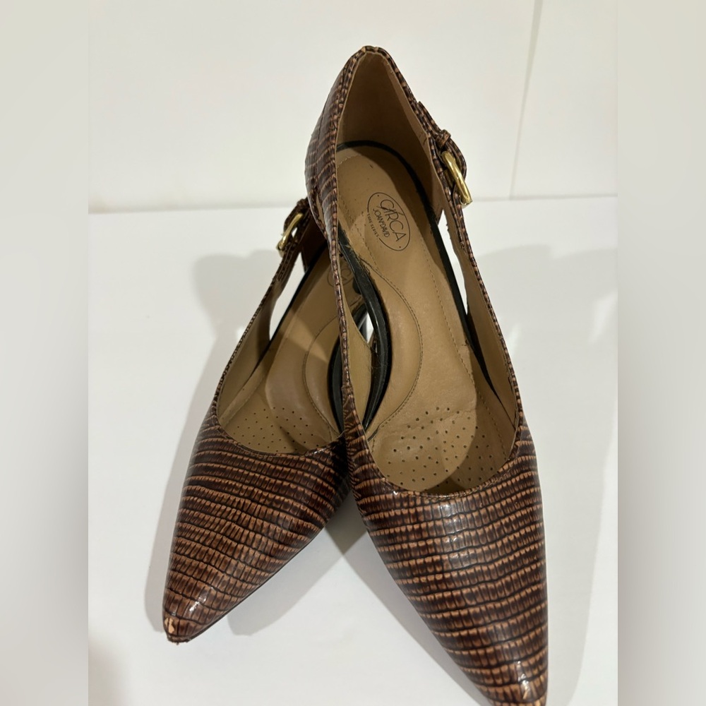 Joan & David Circa Patent Kitten Heel Pump